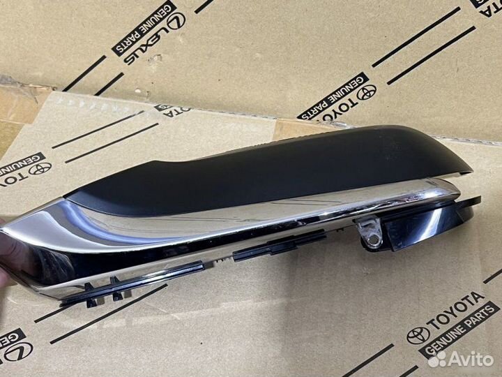 Накладка зеркала правая Lexus Rx 4 2015-2019