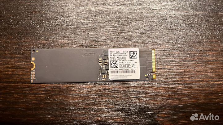 Samsung SSD M.2 (MZ-VLQ2560) на 256 Gb
