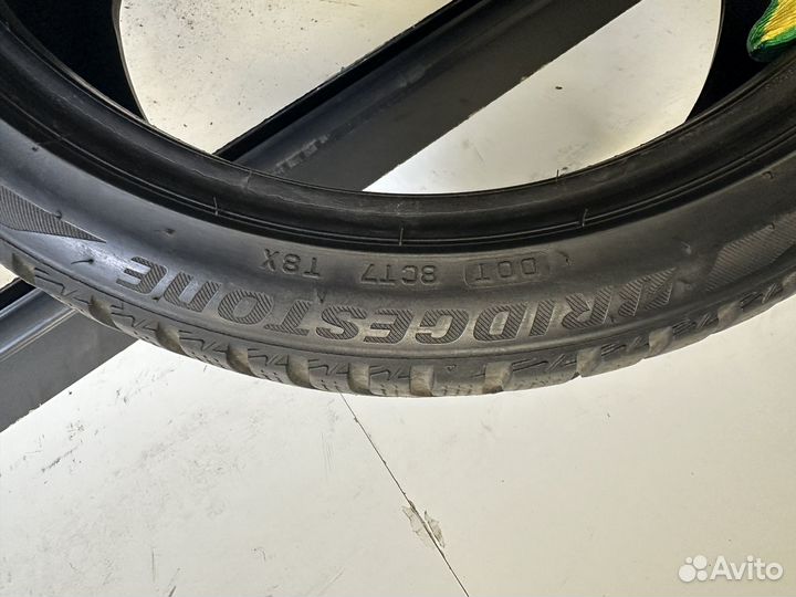 Bridgestone Blizzak LM-001 225/40 R18