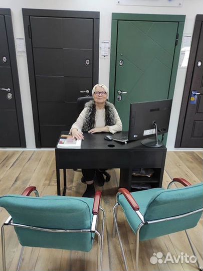 Менеджер в салон дверей