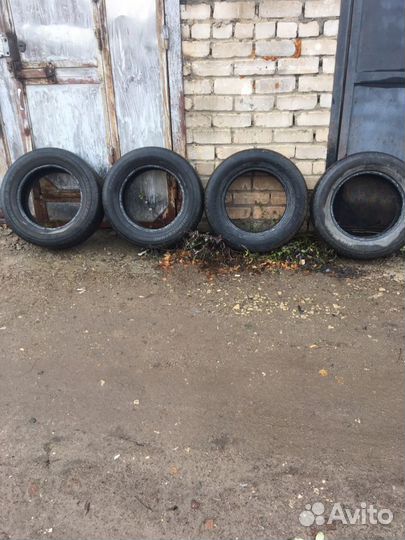 Bridgestone Dueler M/T 235/100 R16