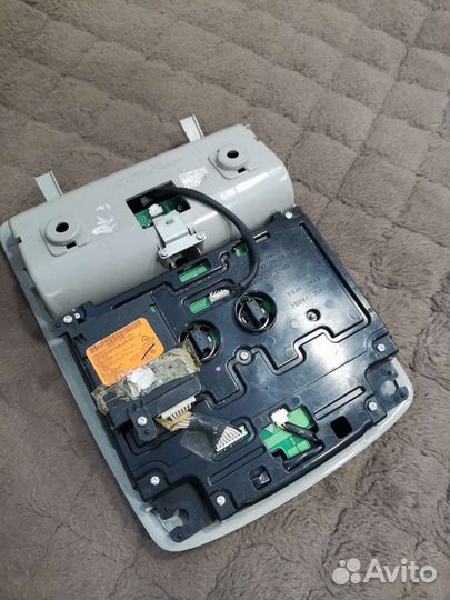 Плафон освещения lexus RX 3