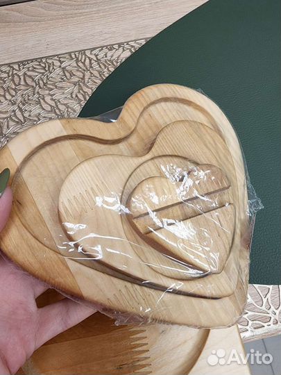 Комплект подставок -тарелка, бокал и телефон