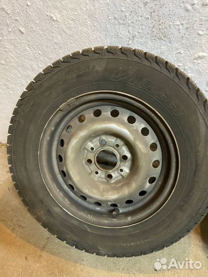 Viatti Brina Nordico V-522 265/75 R13