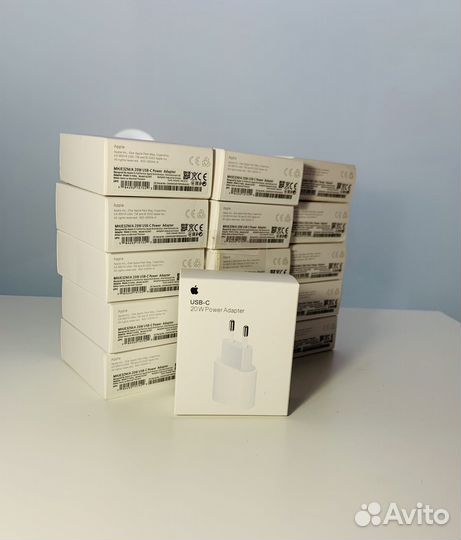 Зарядка на iPhone 20w