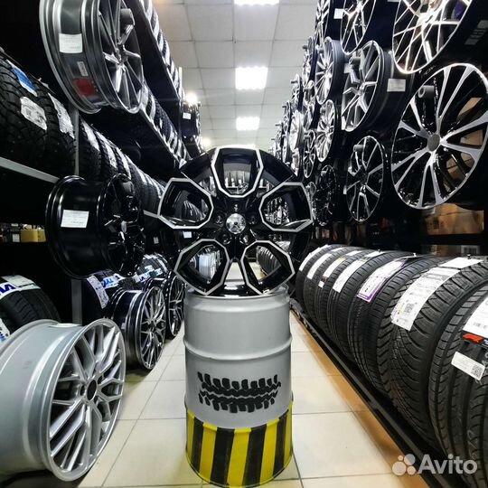 Литые Диски R17 7J 5*112 ET49 d.57.1