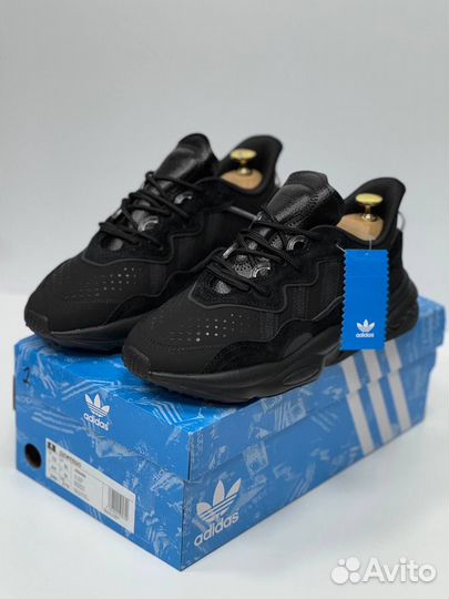 Кроссовки мужские Adidas ozweego