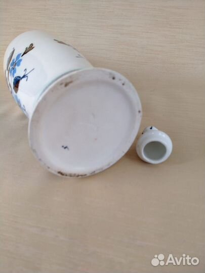 Фарфоровый штоф