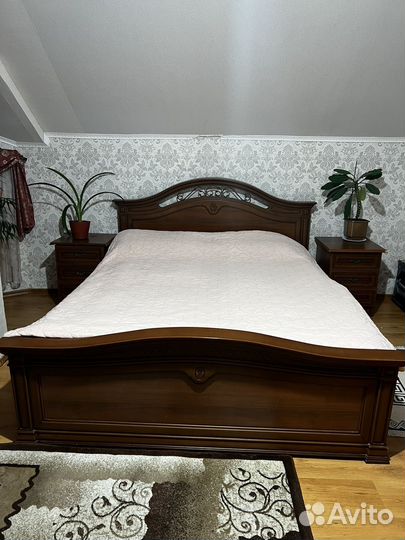 Спальный гарнитур бу