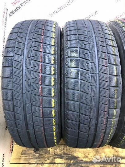 Bridgestone Blizzak Revo GZ 215/60 R17