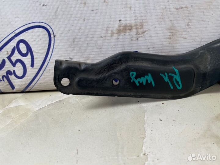 Кронштейн фары нижний правый Mercedes-Benz C-Class