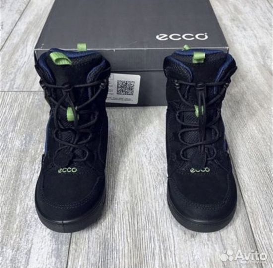 27 р Новые ботинки Ecco urban snowboarder