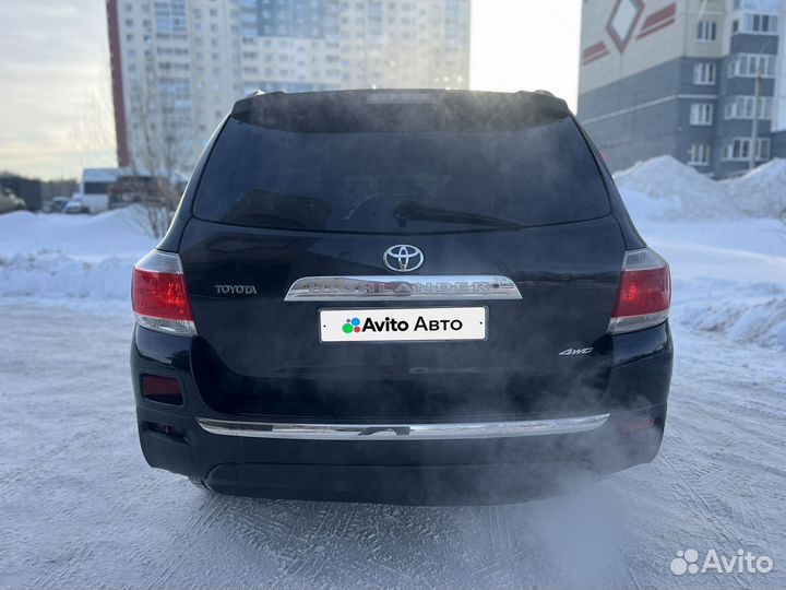 Toyota Highlander 3.5 AT, 2011, 260 650 км