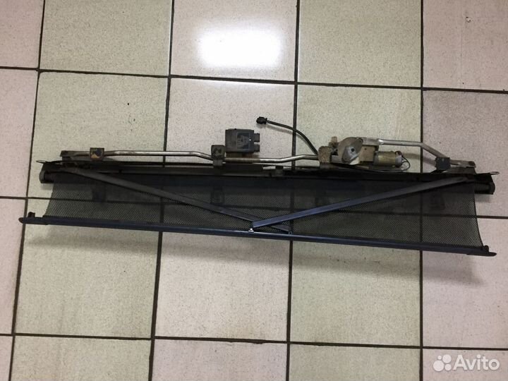 Солнцезащитная шторка Audi A6 C5 с дефектом