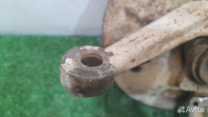 Кулак поворотный передний левый Chevrolet Niva 1.7