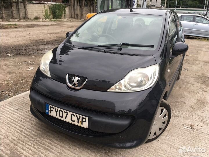 Разбор на запчасти Peugeot 107