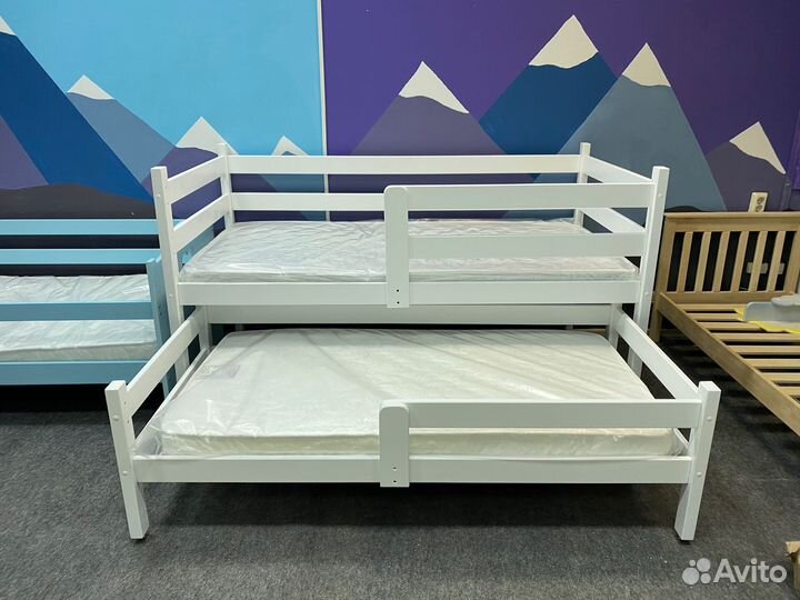 Двухъярусная кровать в детскую