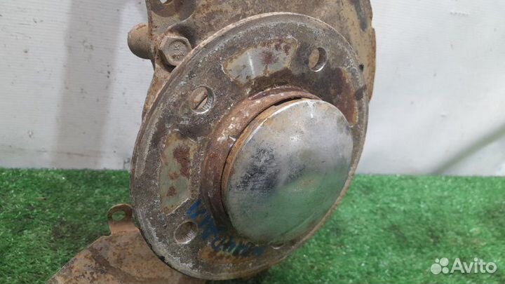 Кулак поворотный передний левый Chevrolet Niva 1.7