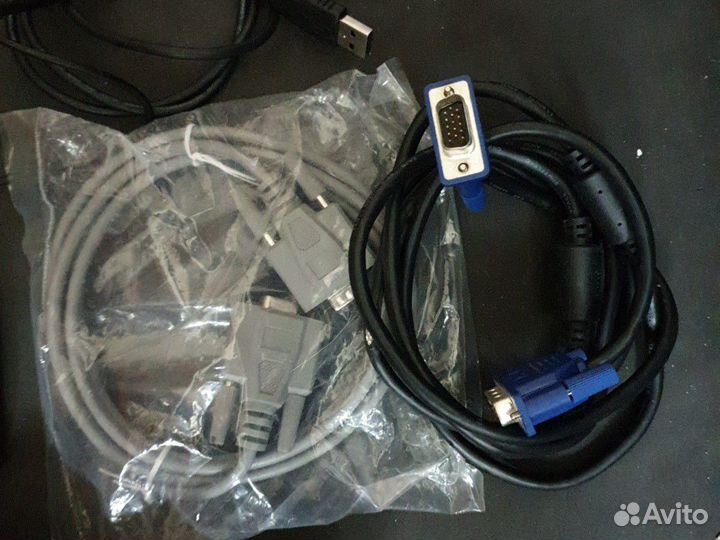 Провода, кабеля, переходники, зарядки на телефон и