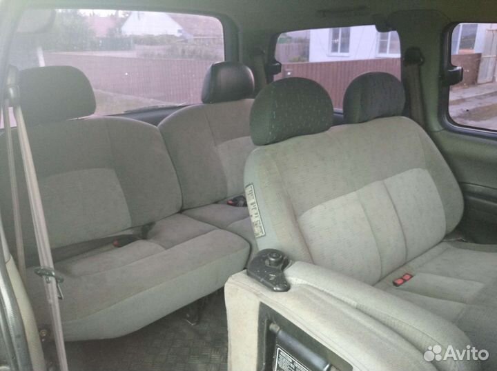 Hyundai Starex 2.5 AT, 2005, 305 000 км