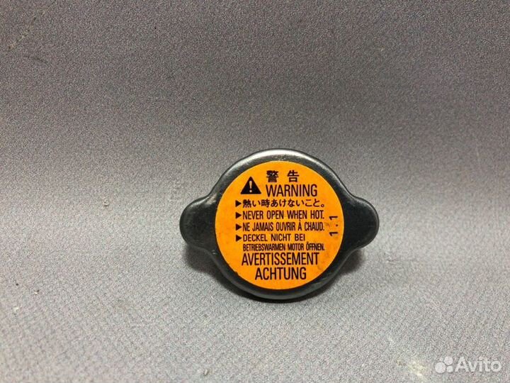 Крышка радиатора Mitsubishi Lancer X 2.0 2009