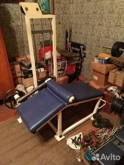 Силовой тренажёр для ног