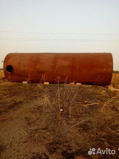 Емкости под гсм и воду