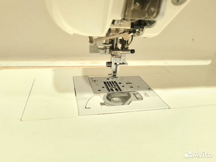 Швейно-вышивальная Brother Innovis - 4000