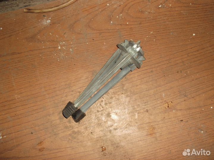 Подставка тринога складная