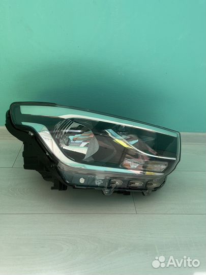 Фара передняя правая Гранд Старекс 92102-4H500