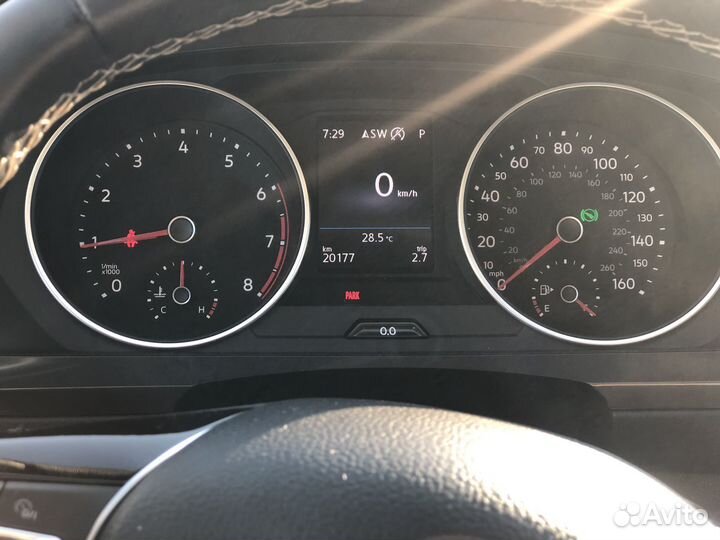 Volkswagen Tiguan 2.0 AMT, 2021, 20 000 км