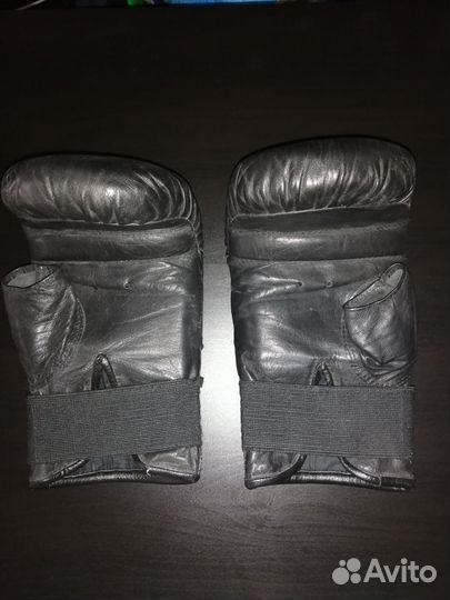 Продам перчатки мма и гантели