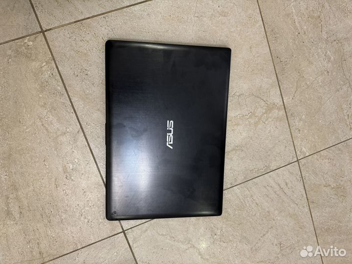 Ноутбук asus