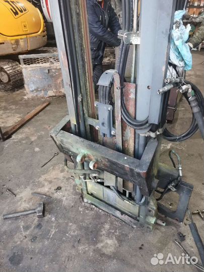 Подъемник, Стела от кары Linde (подойдёт на мтз)