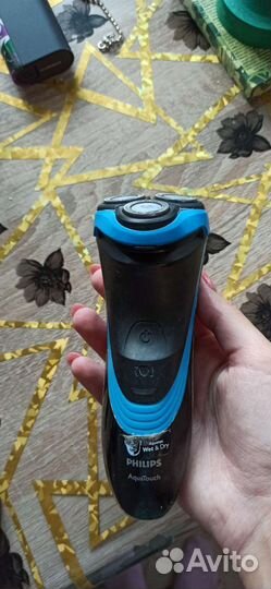 Электробритва Philips AT750 AquaTouch