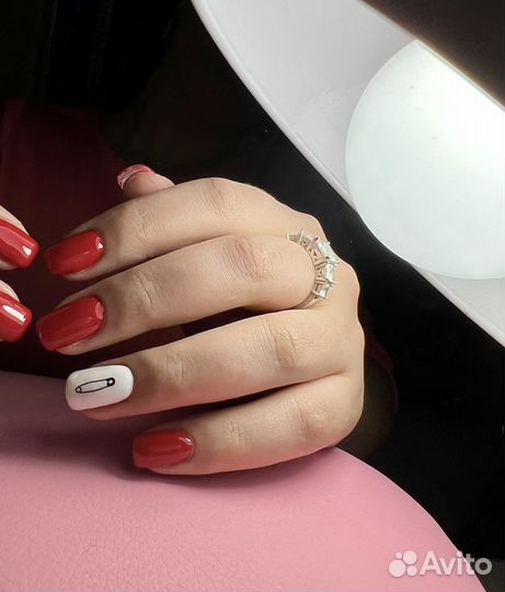 Мастер маникюра