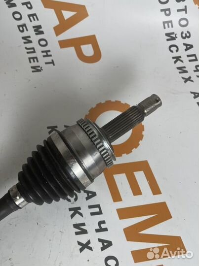 Шрус наружний левый с валом в сборе Киа Рио АКПП