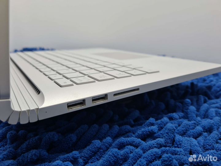 Ноутбук 2 в 1 Microsoft Surface Book 2 i7 16/512