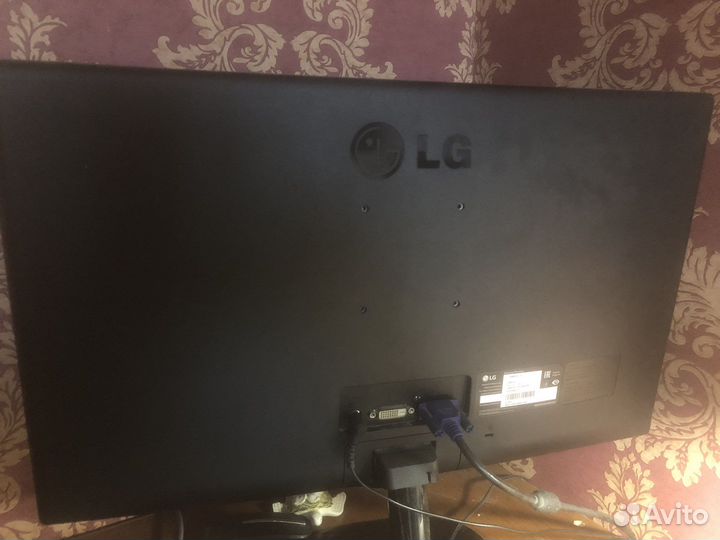 Монитор LG