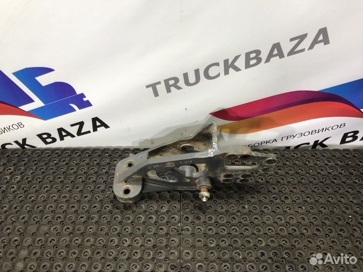 Кронштейн рессоры передней правый