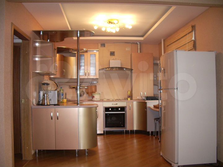 3-к. квартира, 85 м², 2/5 эт.