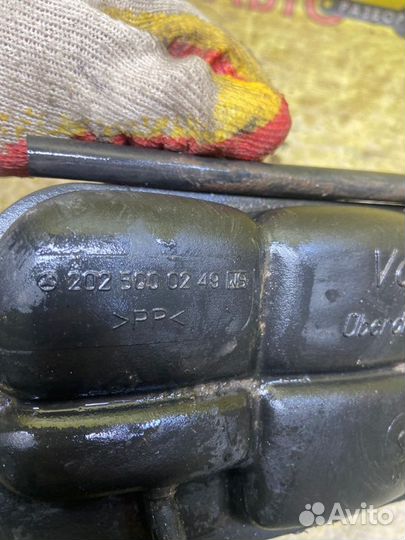 Бачок расширительный Mercedes-Benz C-Class W202