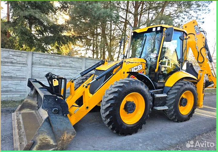 Лобовое стекло на экскаватор-погрузчик JCB 3cx-4cх