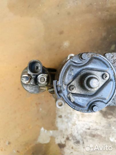 Стартер VW Passat B6 2.0 tdi