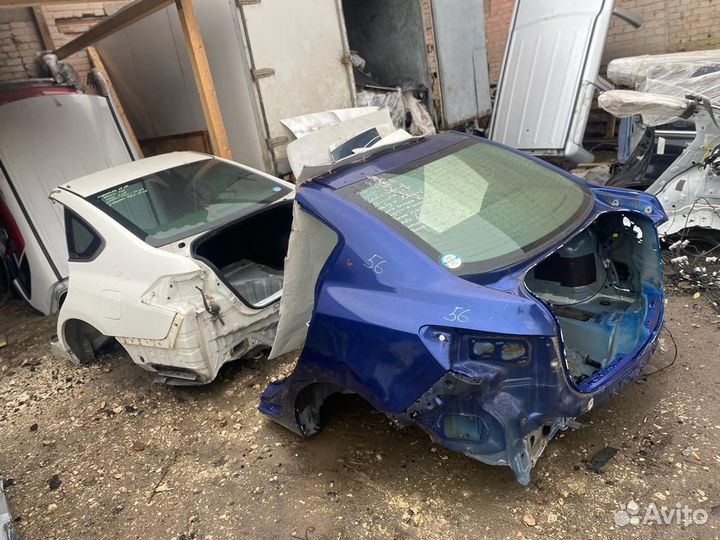 Задок Задняя часть четверть Mazda 3 BL седан