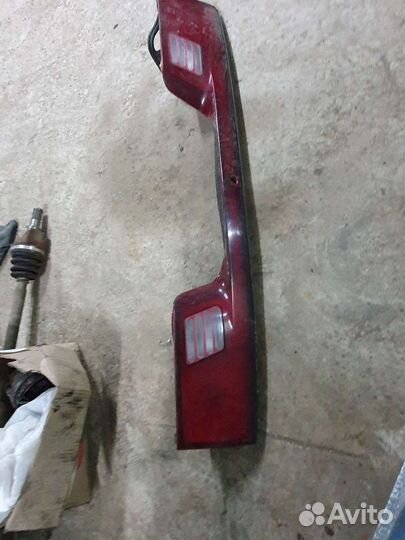 Задний фонарь на крышке соната 1996г