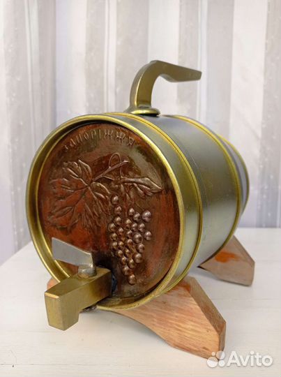 Бочонок настольный для вина. 70х г. СССР