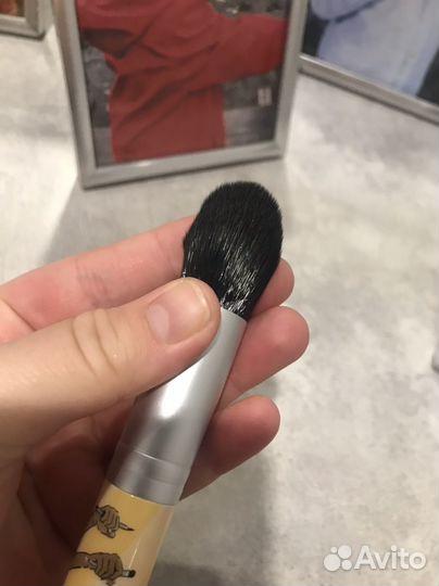 Кисть the balm