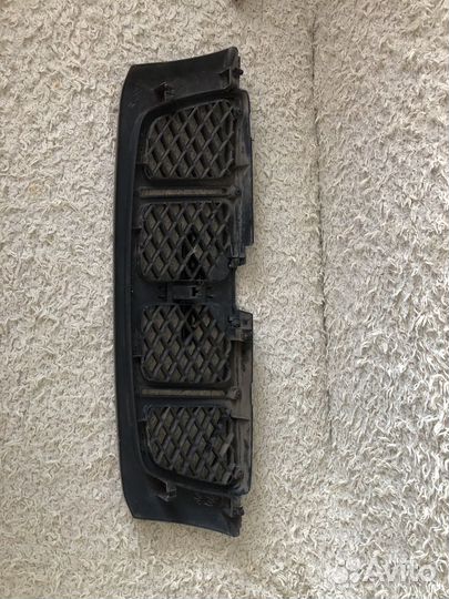 Решетка радиатора subaru forester