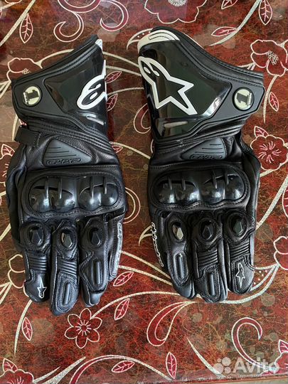 Продам новые мотоперчатки 